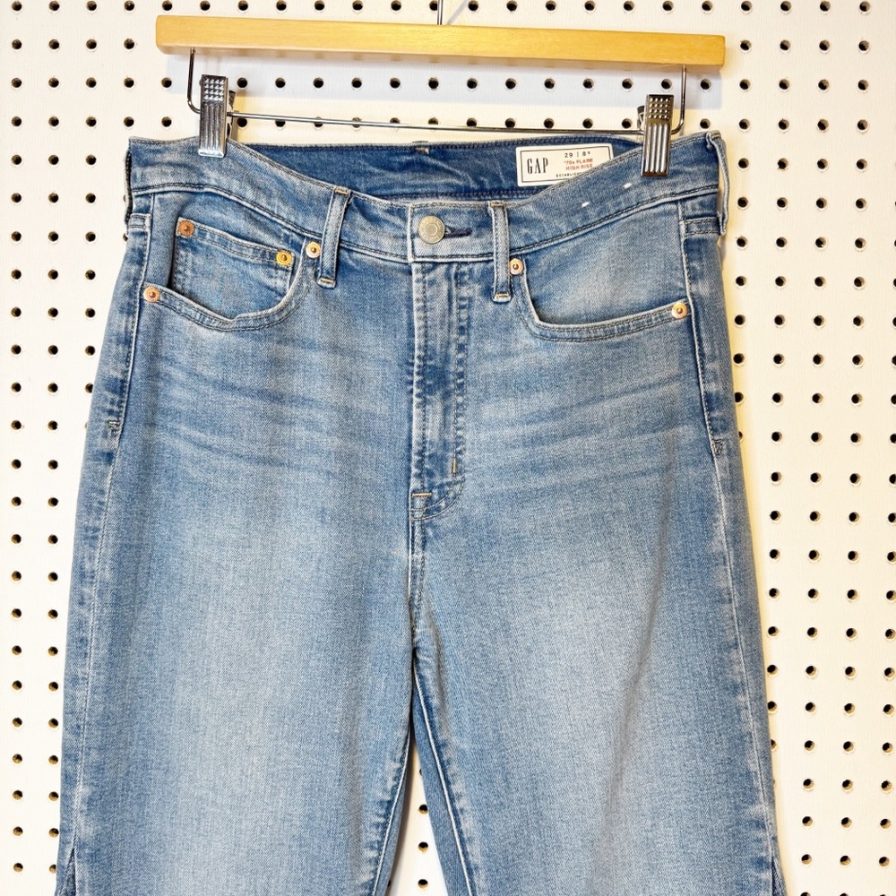 GAP | High Rise Patched '70s Flare Jeans in Medium Indigo Sz. 29 - Picture 4 of 10